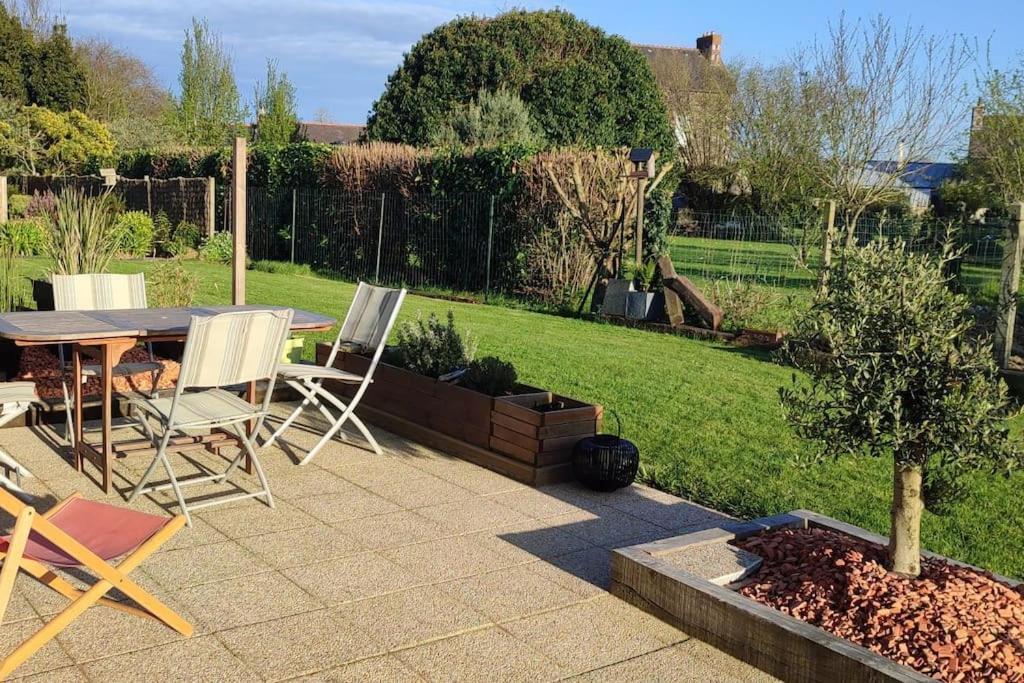 Maison Recente Avec Jardin. Plourhan Exterior foto